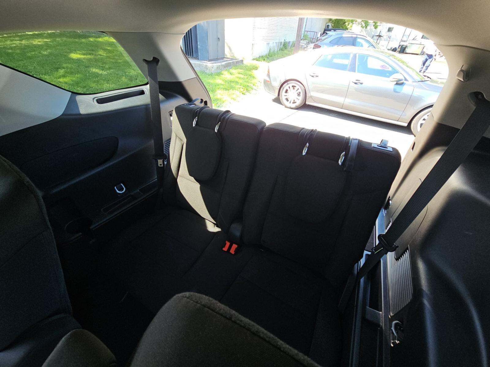 FORD EXPLORER - 9