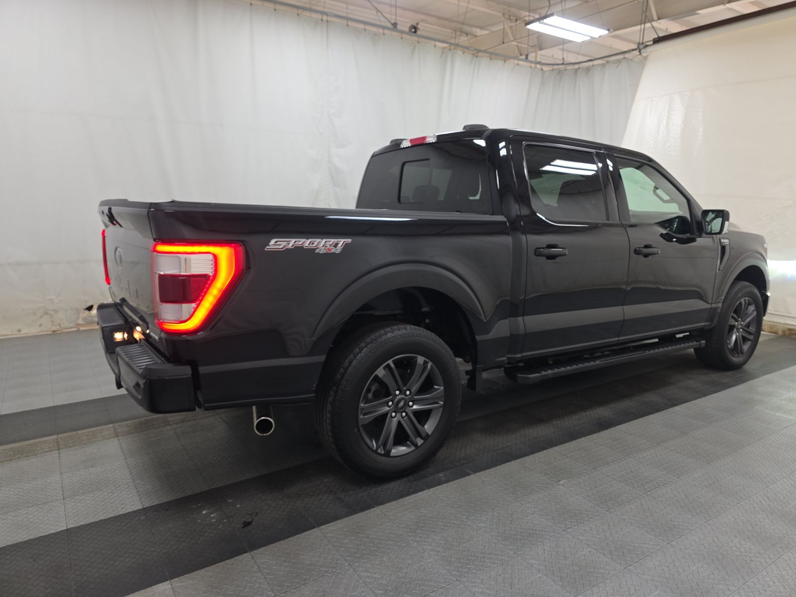 2023 Ford F-150 Lariat AWD
