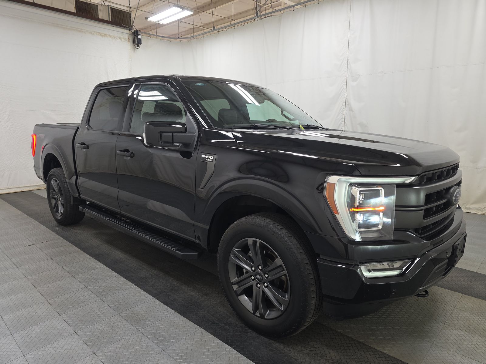 2023 Ford F-150 Lariat AWD
