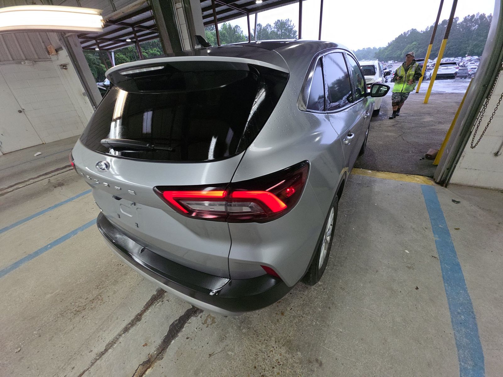 FORD ESCAPE - 5