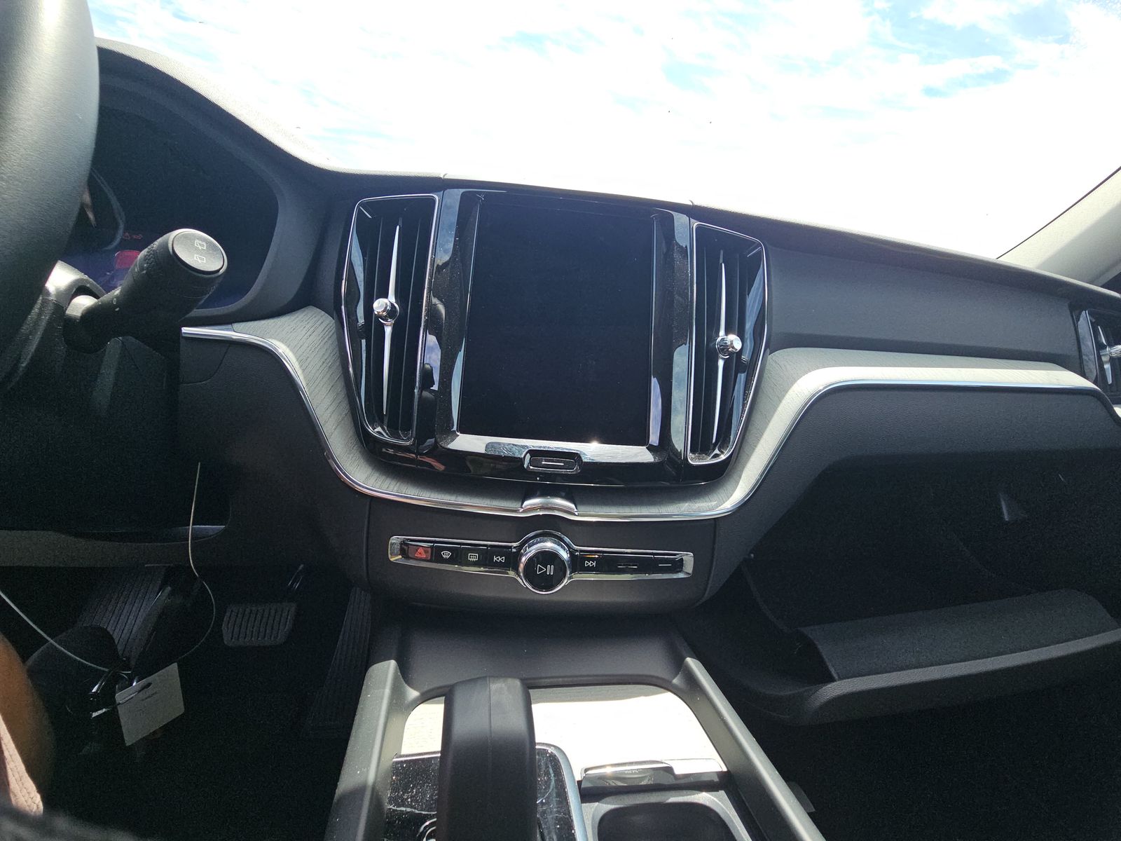 2025 Volvo XC60 B5 Plus AWD