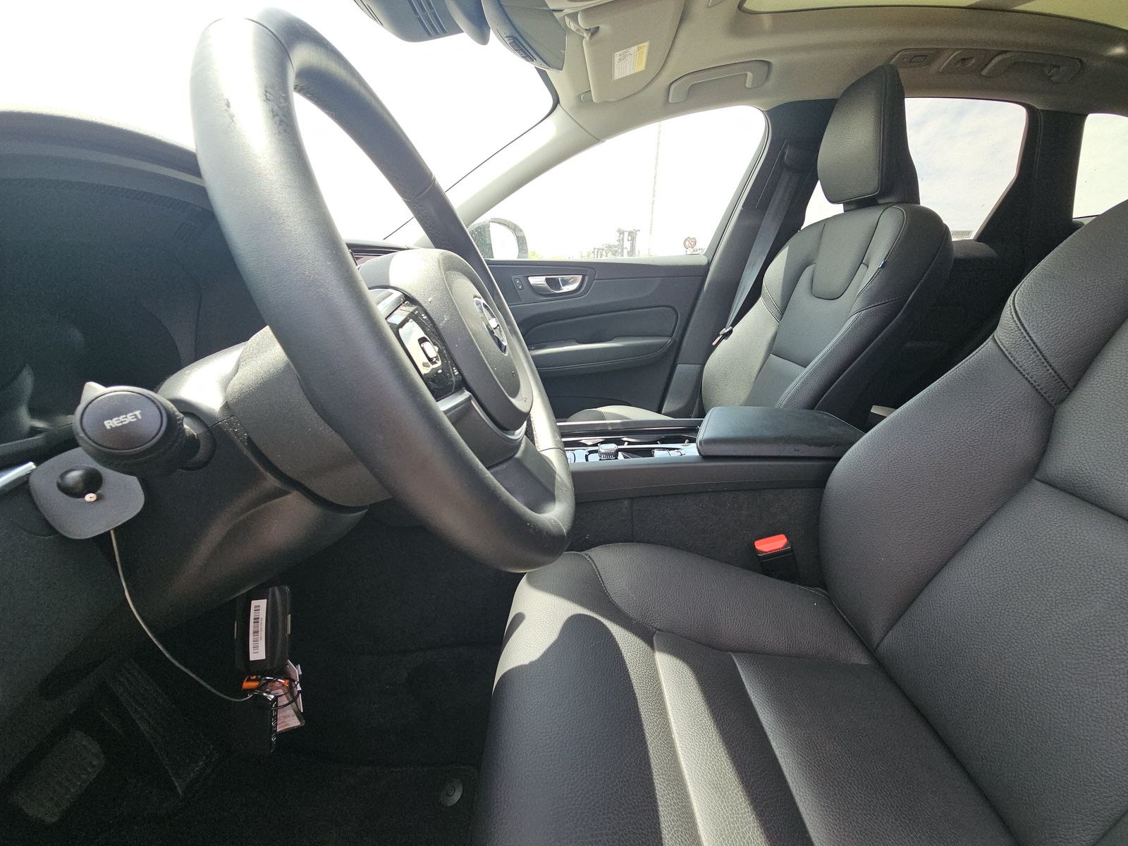 2025 Volvo XC60 B5 Plus AWD