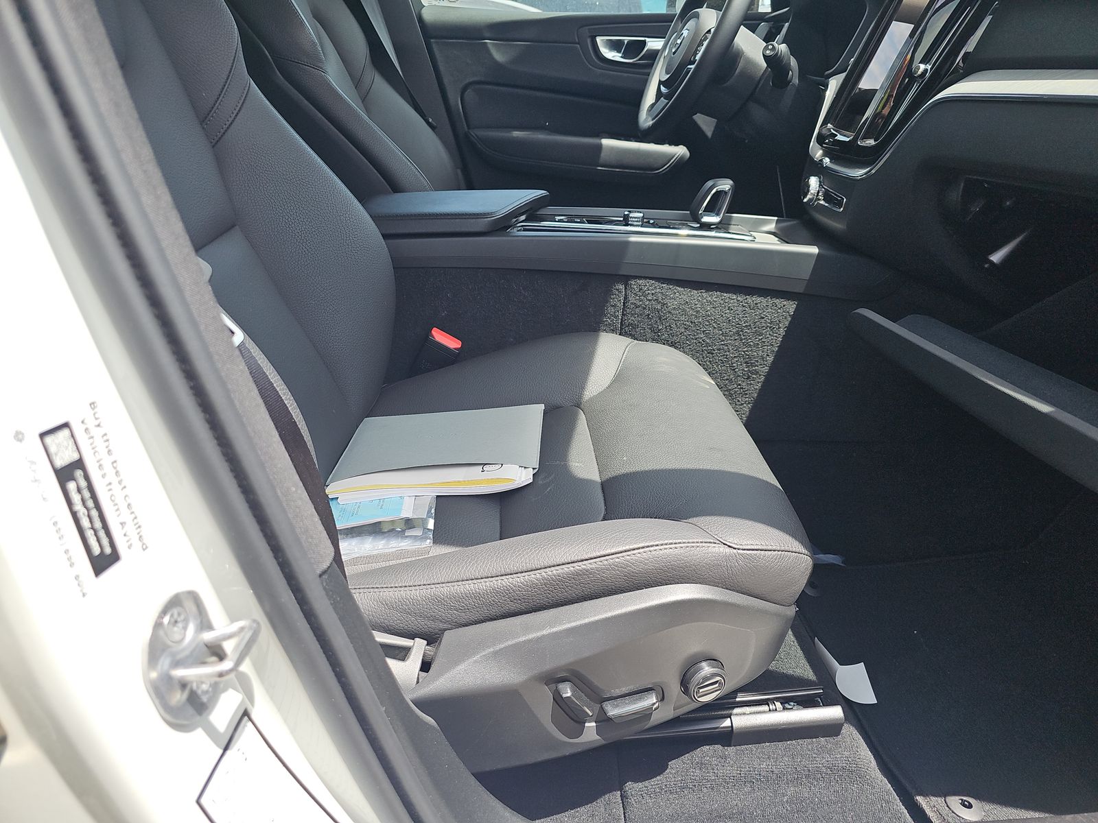 2025 Volvo XC60 B5 Plus AWD
