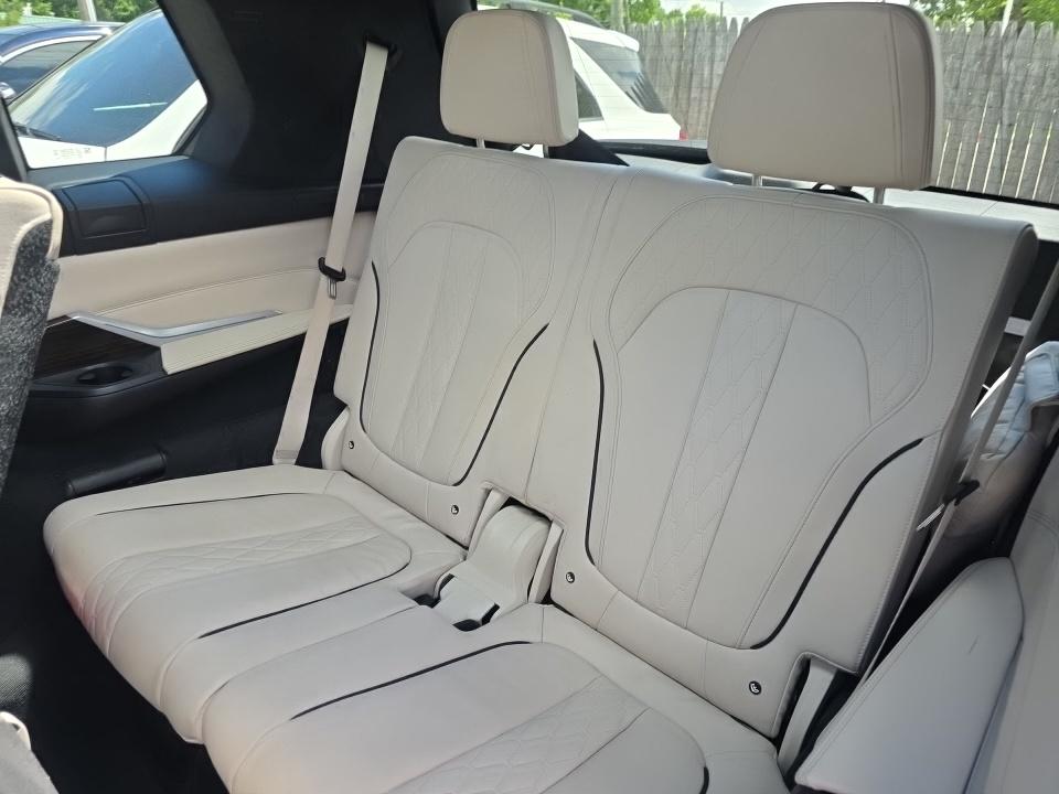 2020 BMW X7 M50i AWD