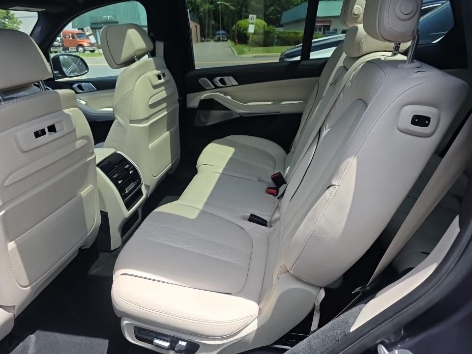 2020 BMW X7 M50i AWD