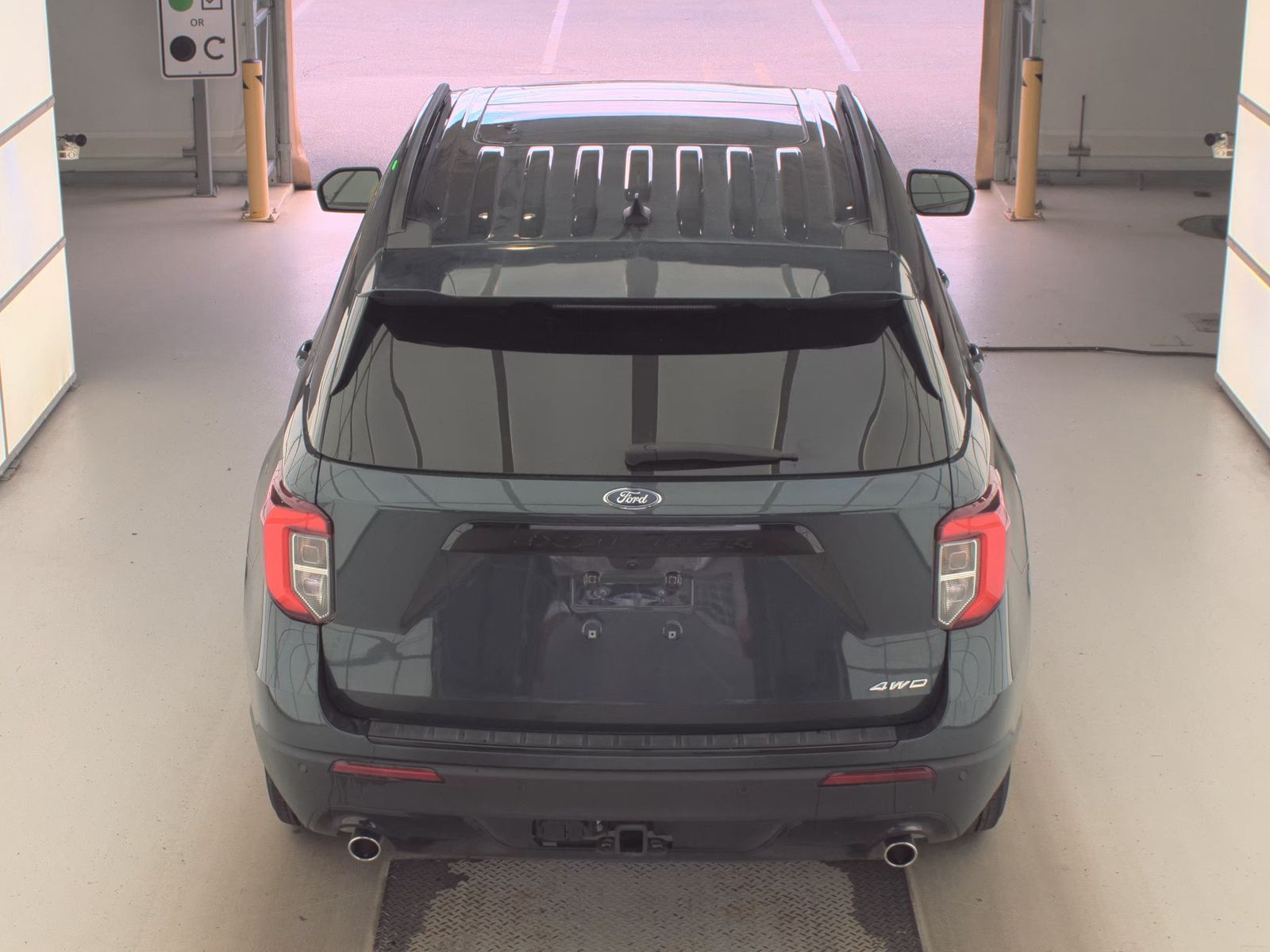 FORD EXPLORER - 7
