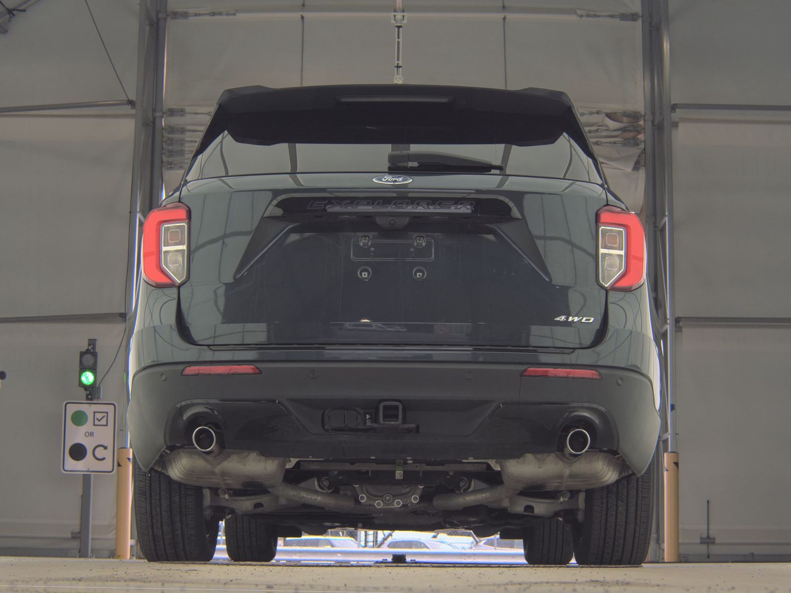 FORD EXPLORER - 8