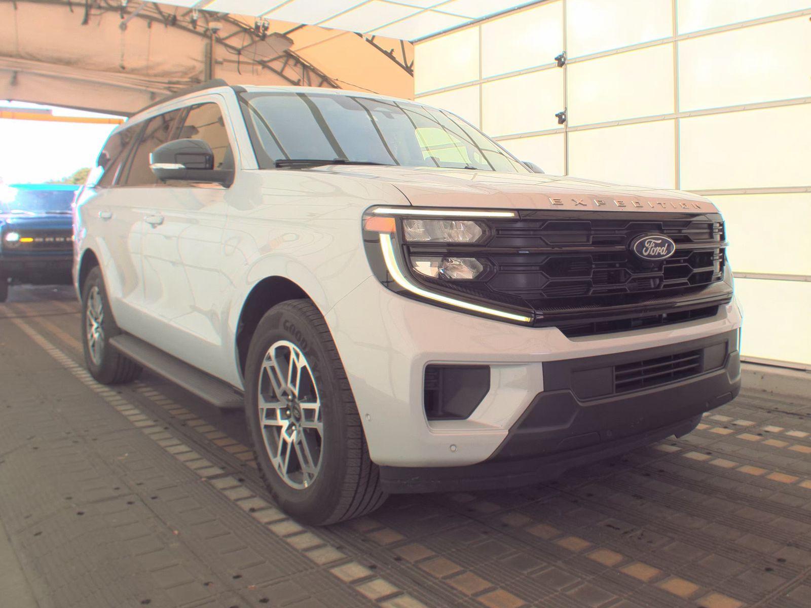 FORD EXPEDITION - 5