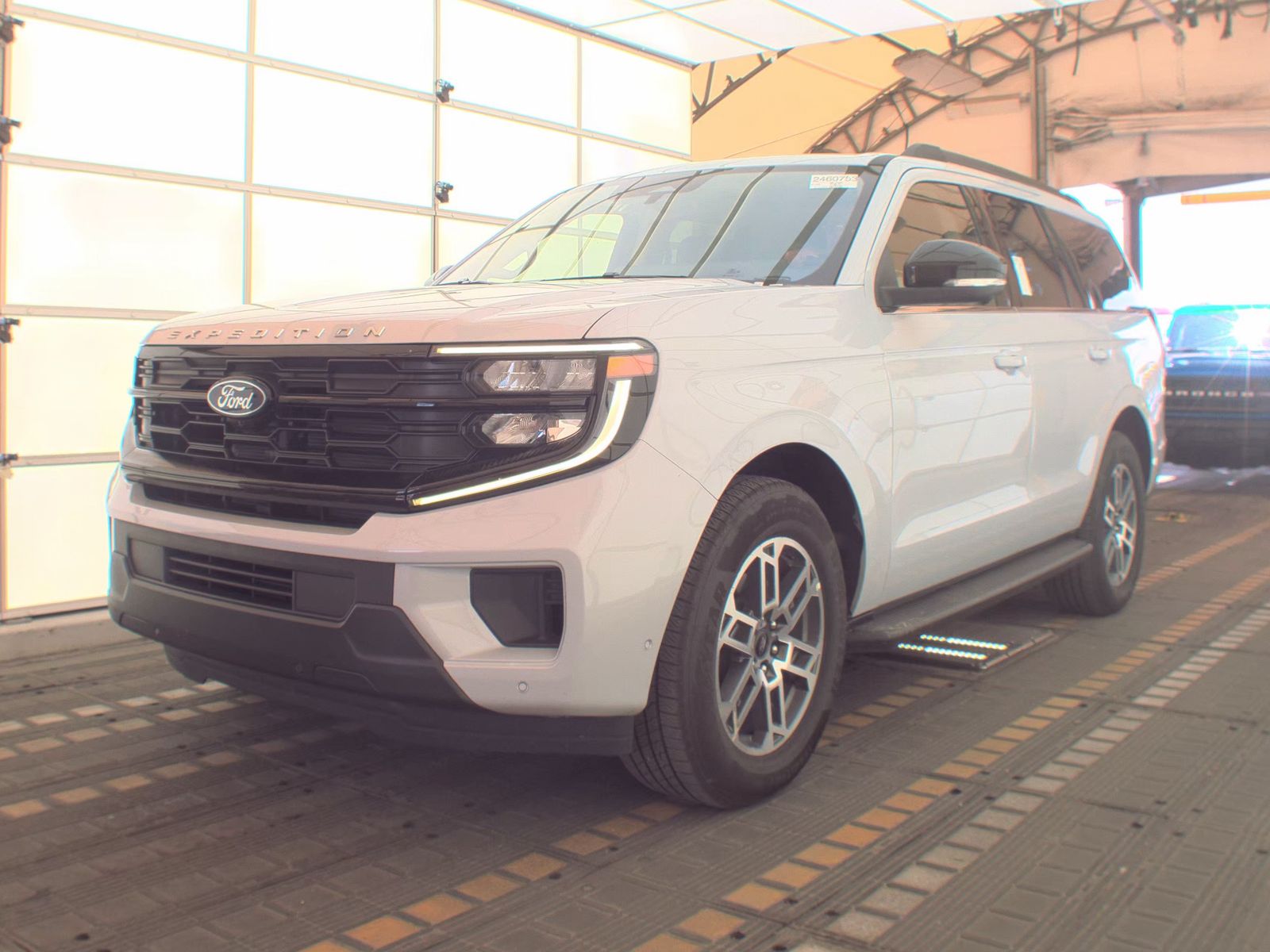 FORD EXPEDITION - 1