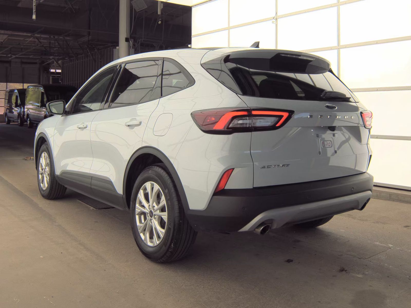 FORD ESCAPE - 9