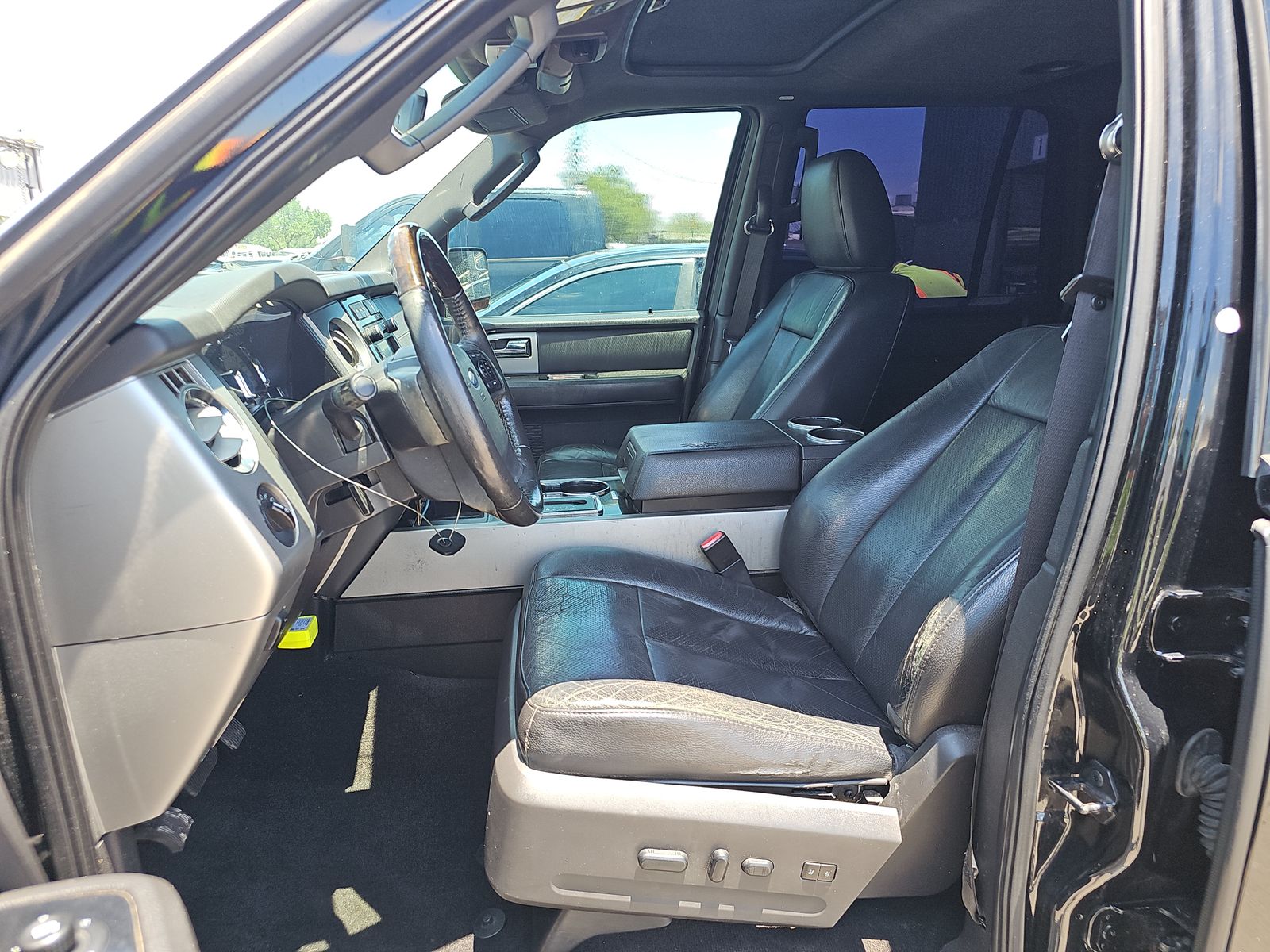 FORD EXPEDITION - 8