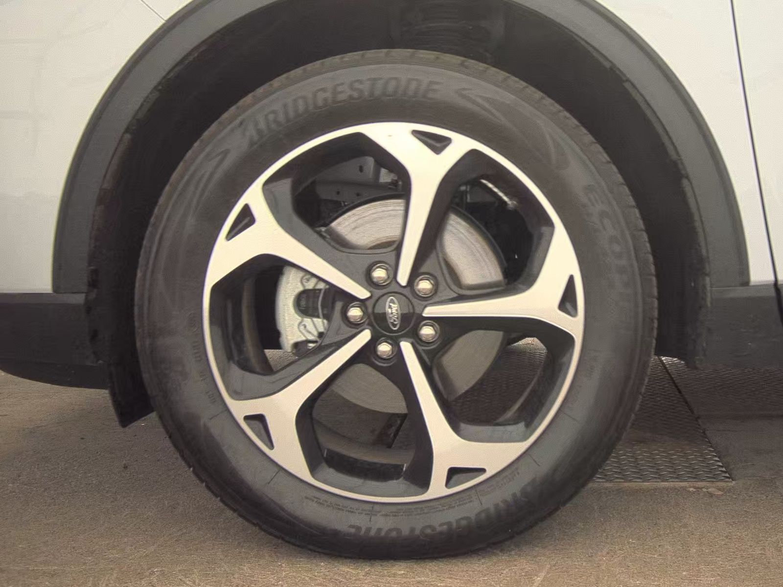 2025 Ford Escape Hybrid ST-Line Select AWD