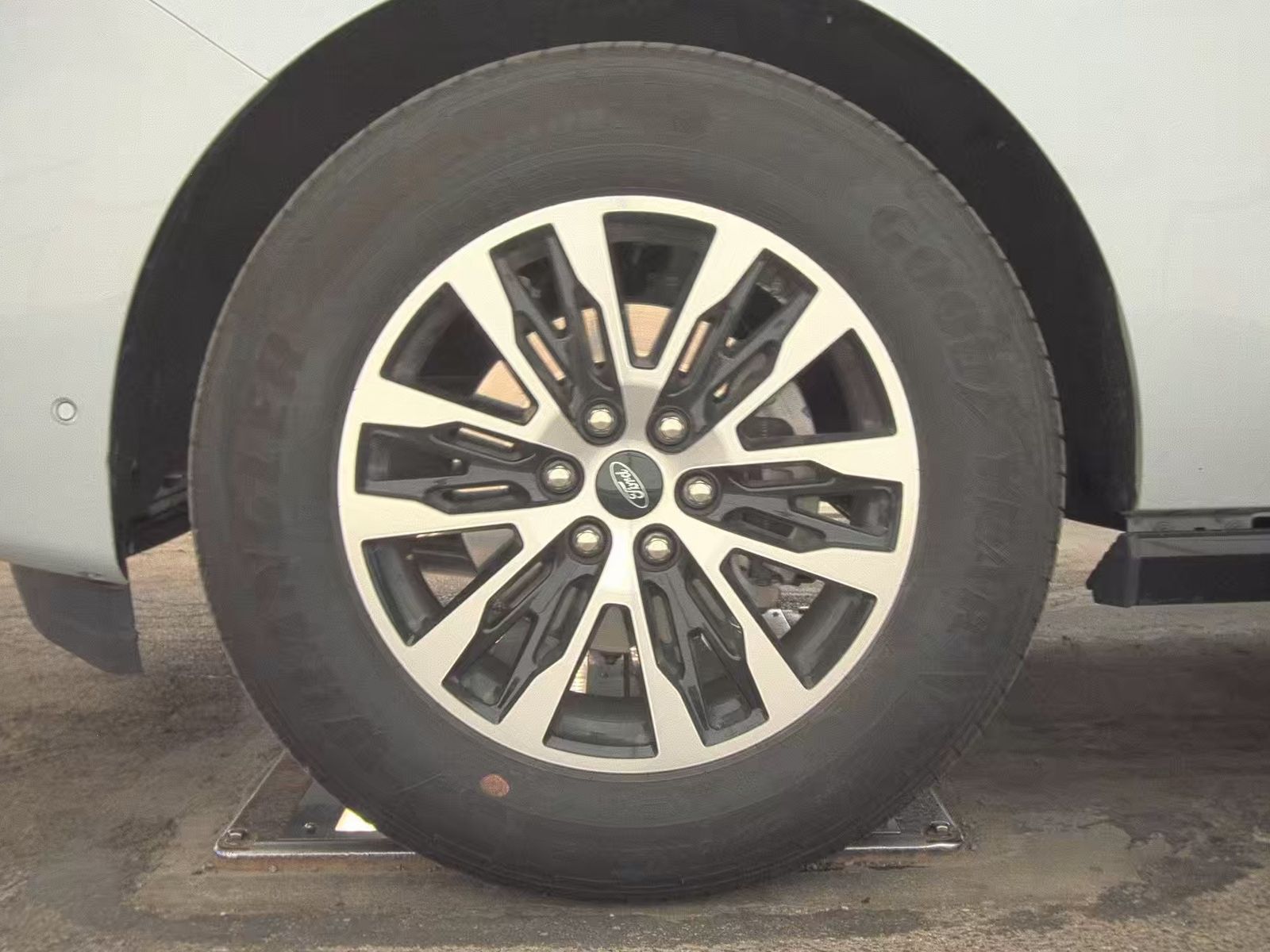 FORD EXPEDITION MAX - 10