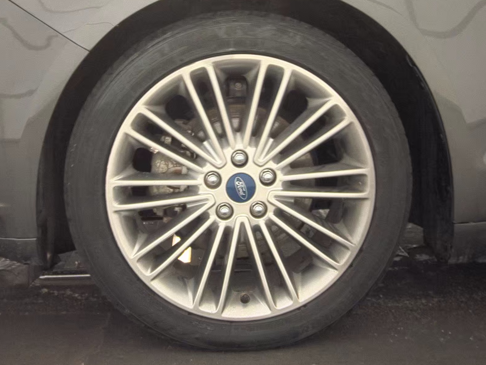FORD FUSION - 10