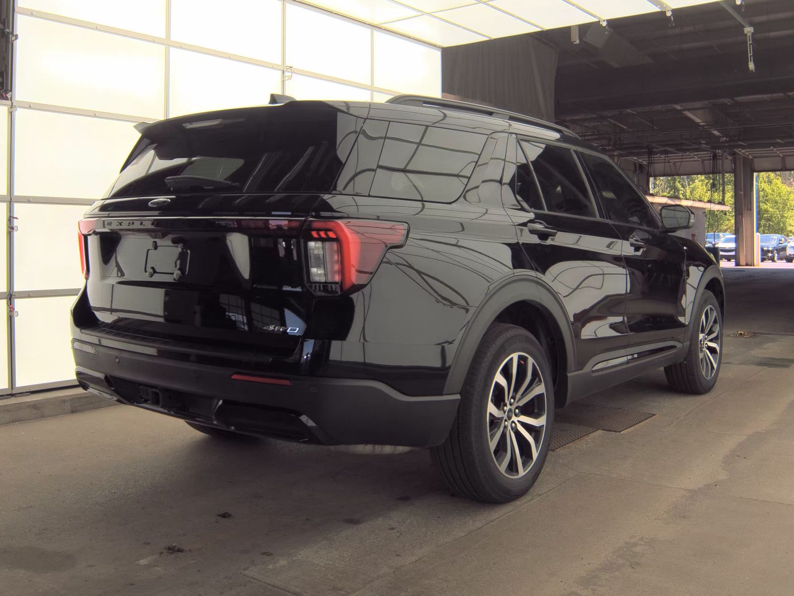 FORD EXPLORER - 6