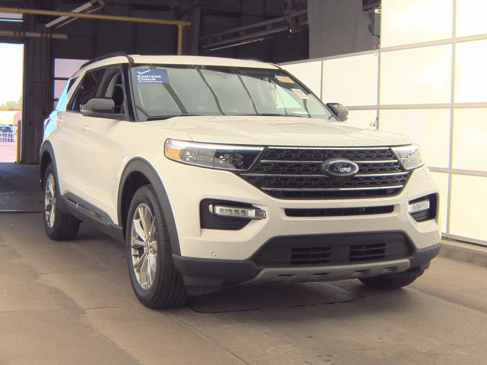 FORD EXPLORER - 5