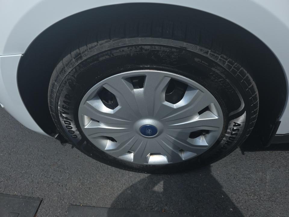 FORD TRANSIT CONNECT - 9