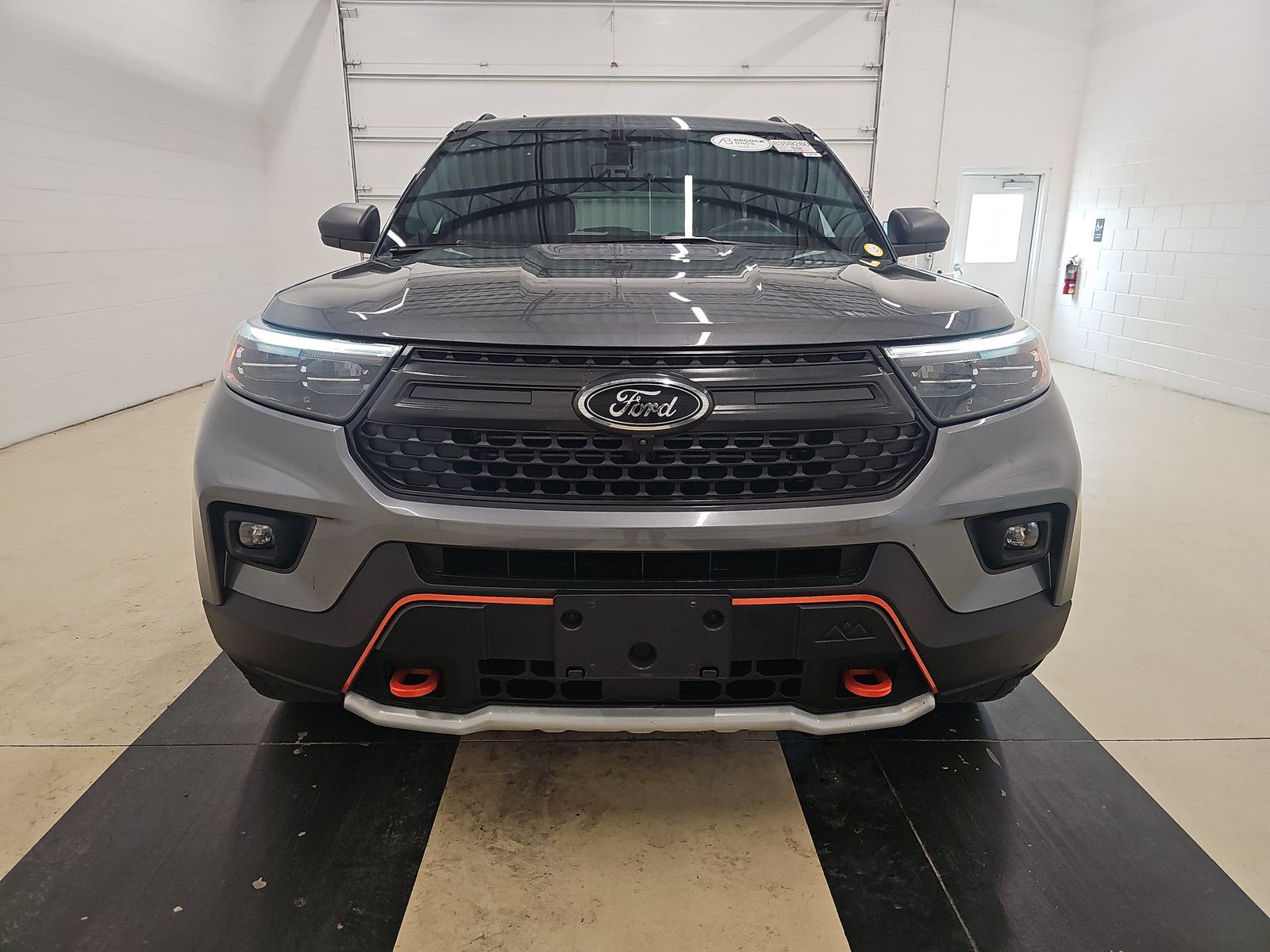 FORD EXPLORER - 3