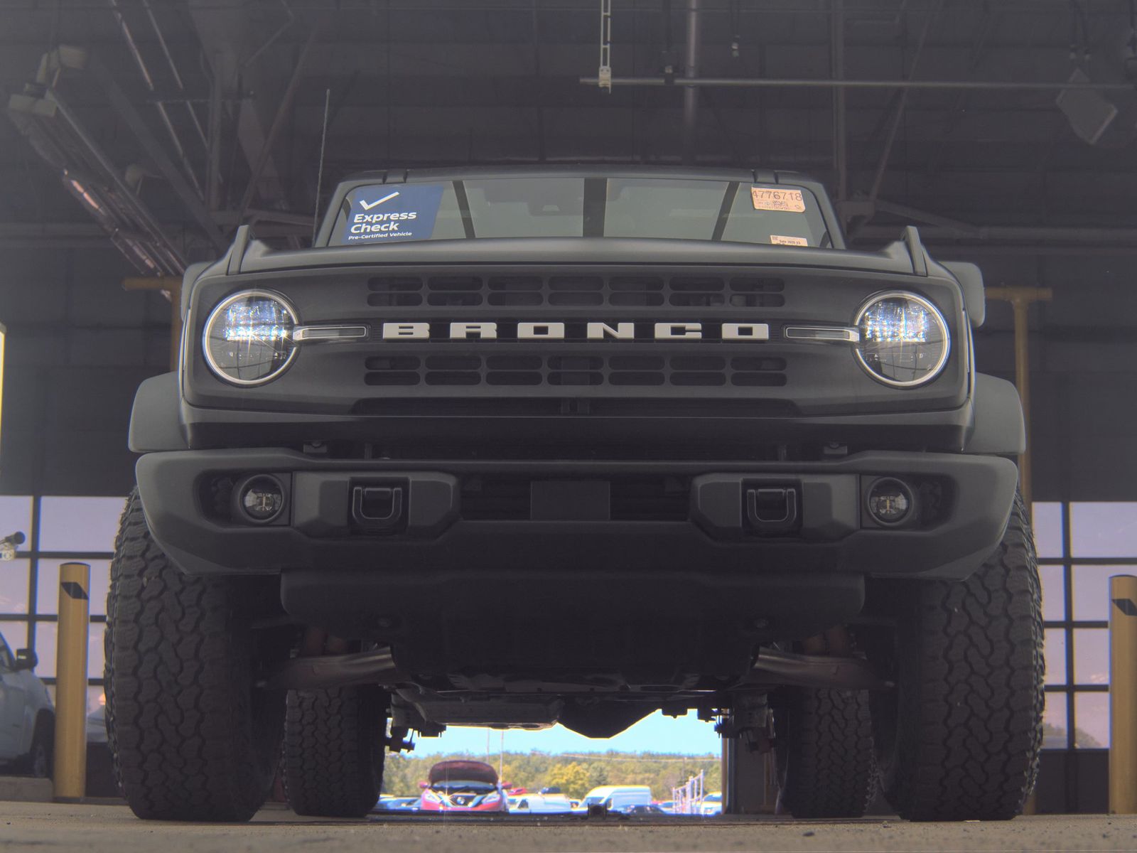 FORD BRONCO - 4
