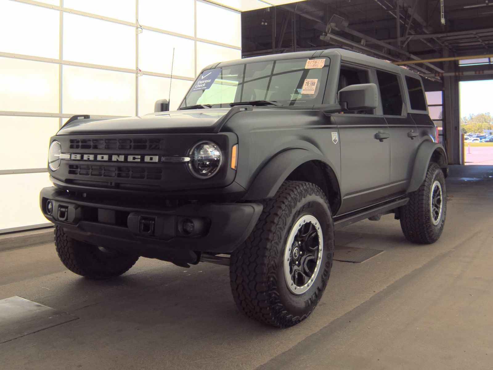 FORD BRONCO - 1