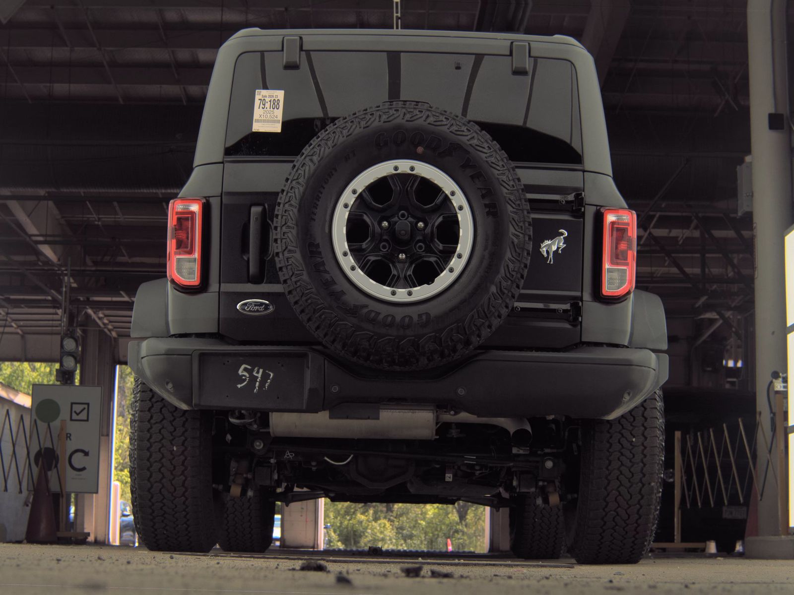 FORD BRONCO - 8