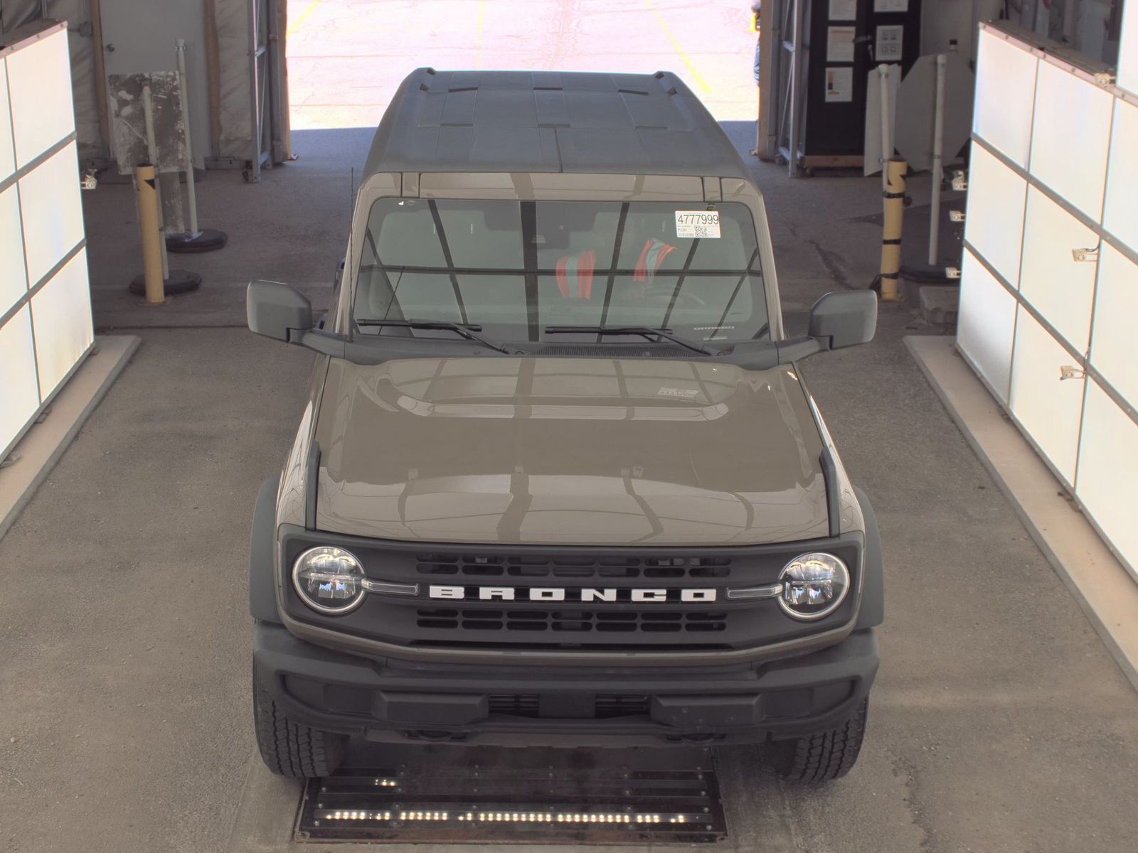 FORD BRONCO - 3