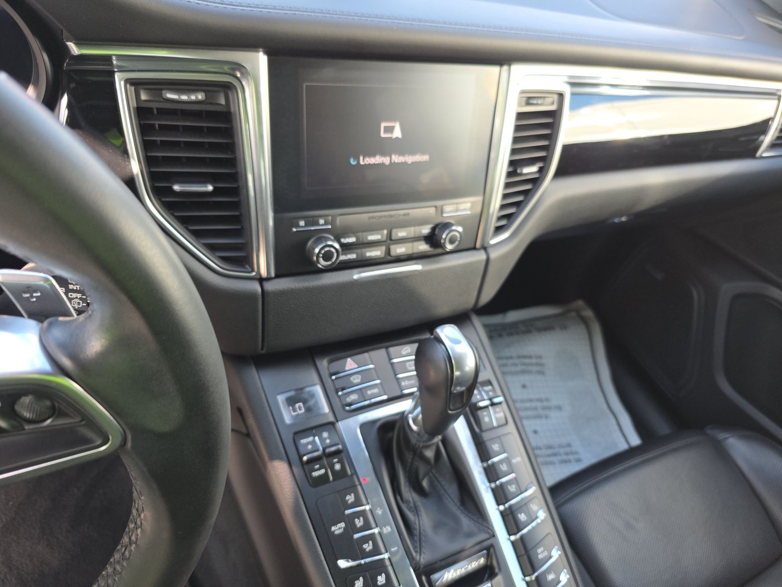 2018 Porsche Macan Base AWD