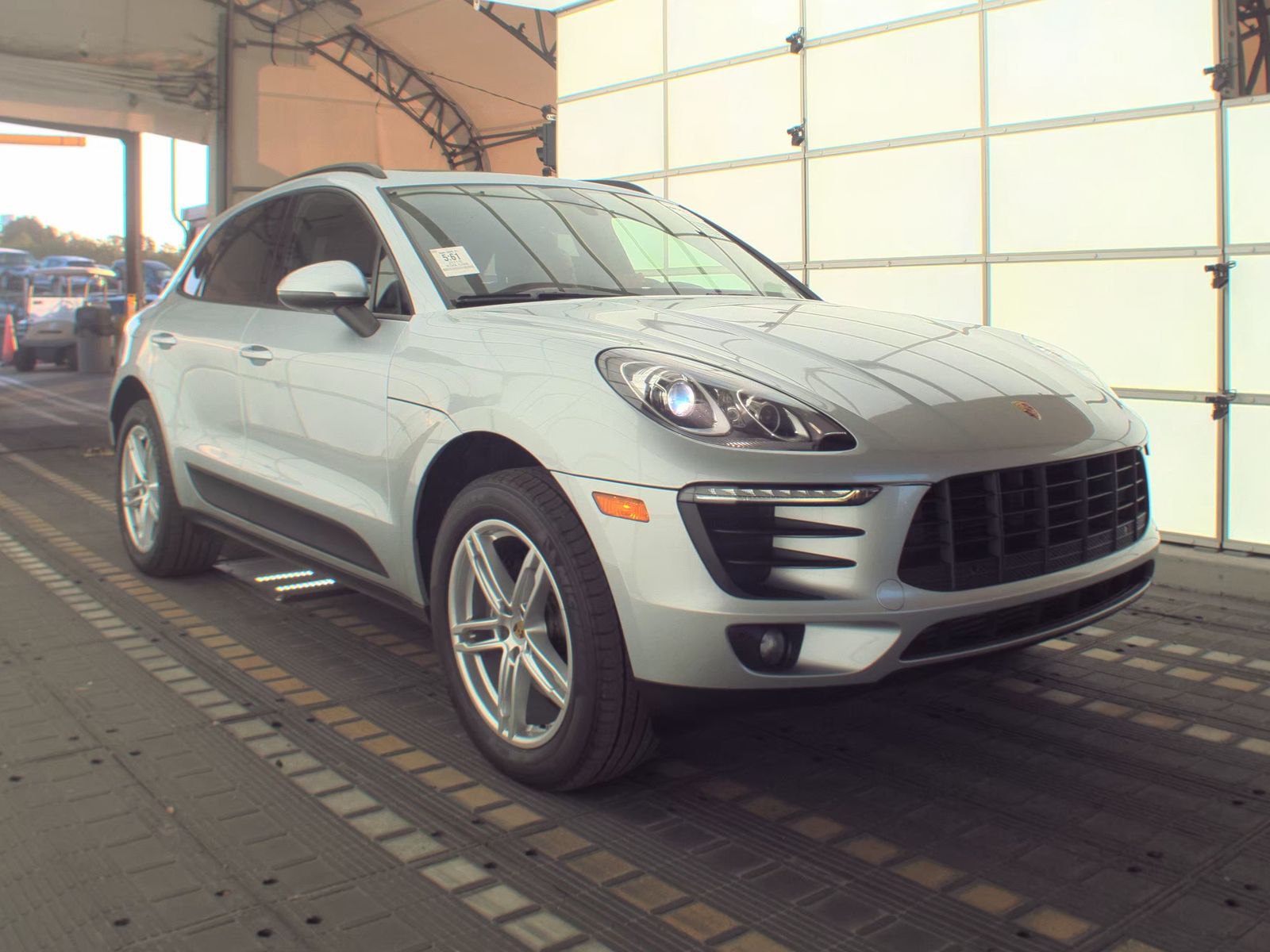 2018 Porsche Macan Base AWD