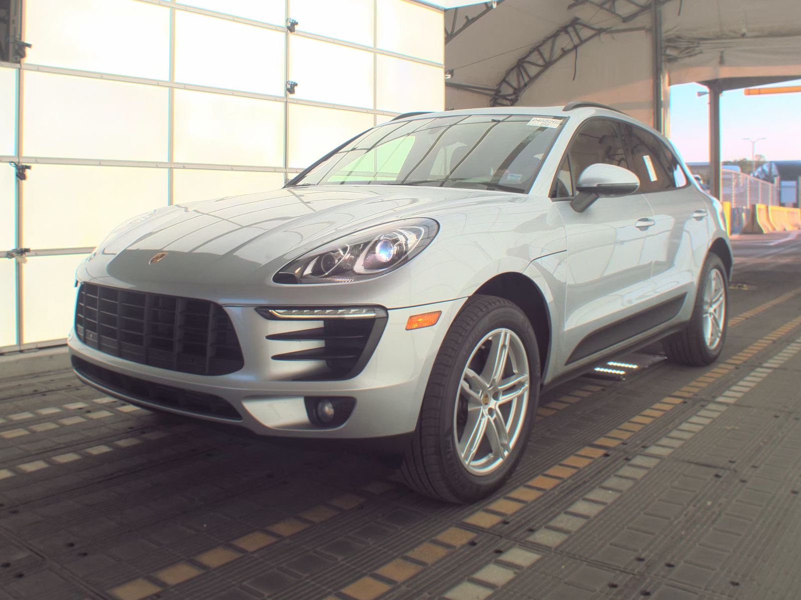 2018 Porsche Macan Base AWD