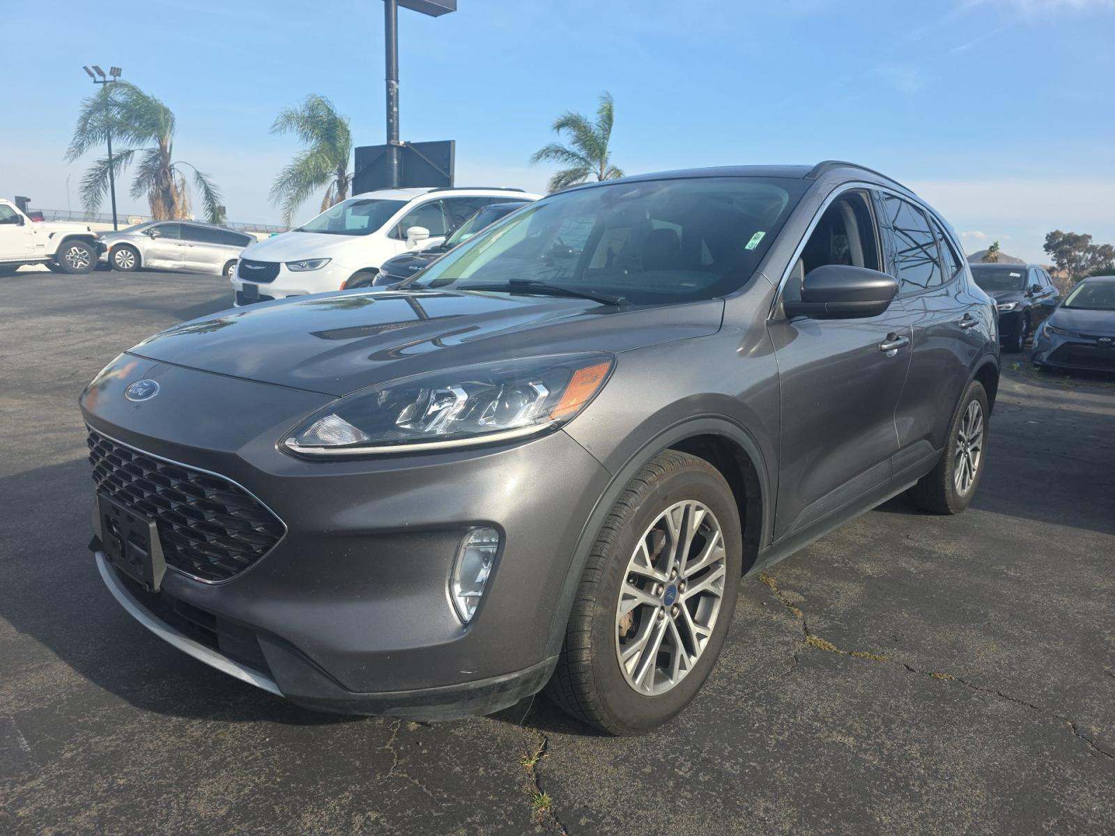 FORD ESCAPE - 1