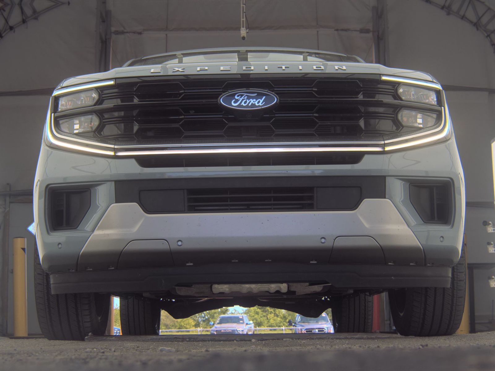 FORD EXPEDITION MAX - 4