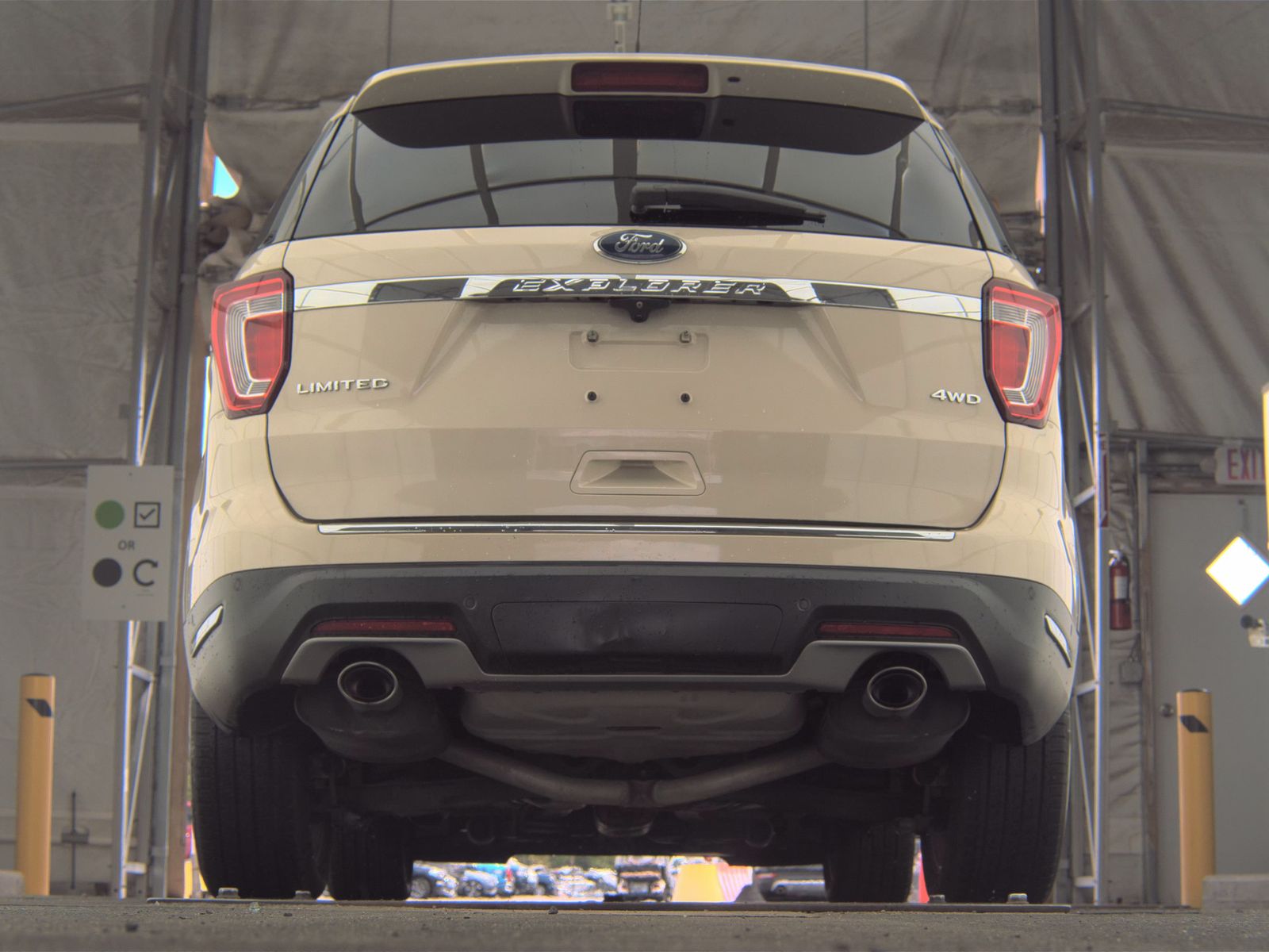 FORD EXPLORER - 8