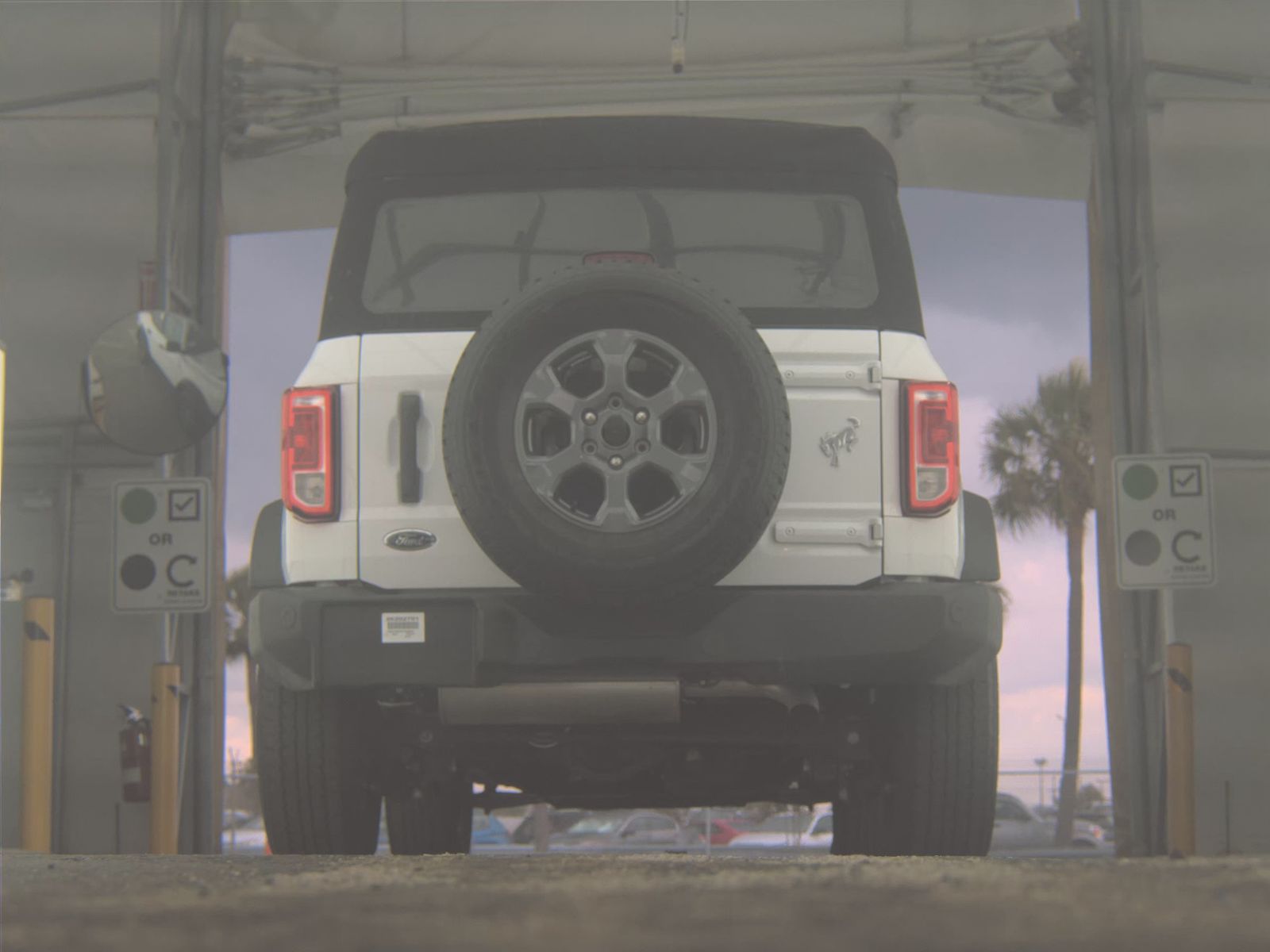 FORD BRONCO - 8