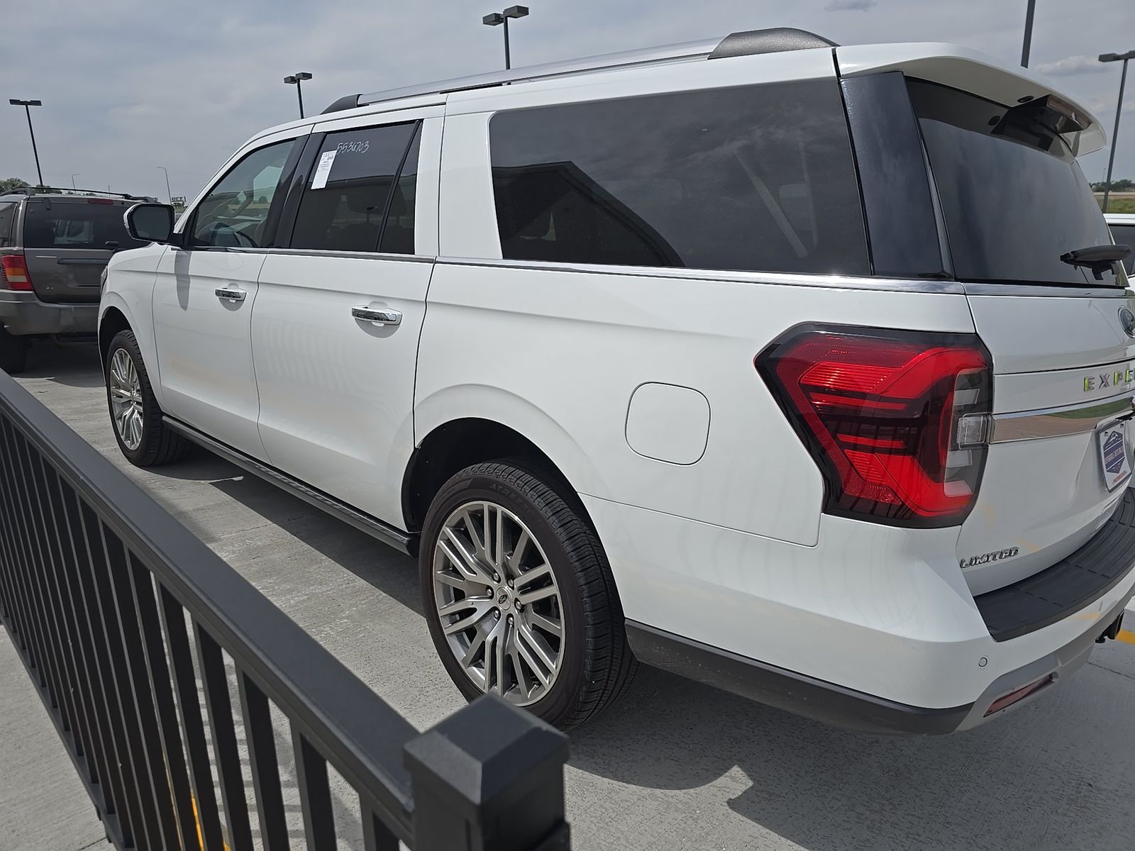 FORD EXPEDITION MAX - 7