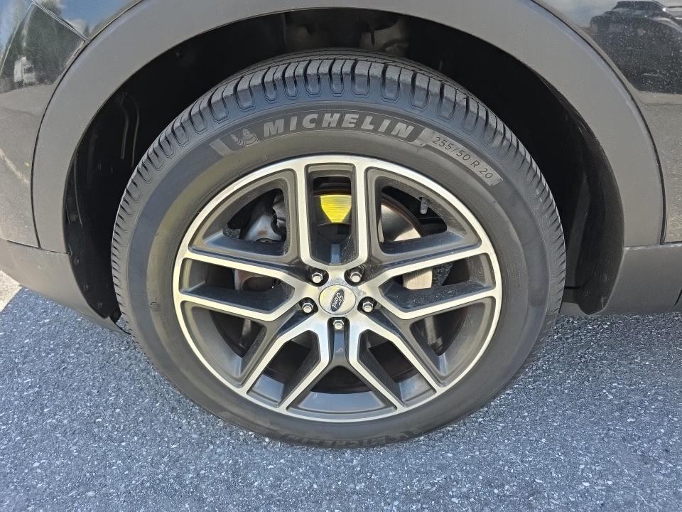 FORD EXPLORER - 9