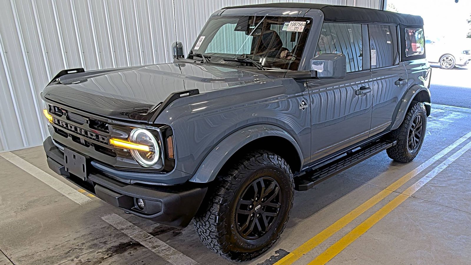 FORD BRONCO - 1