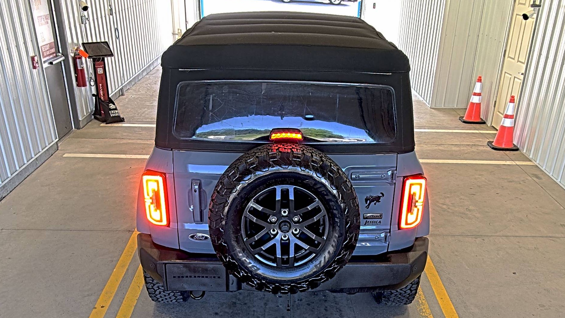 FORD BRONCO - 6