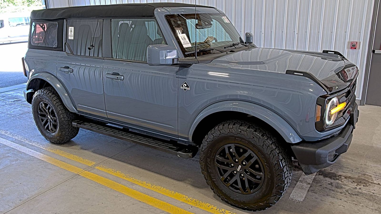 FORD BRONCO - 4