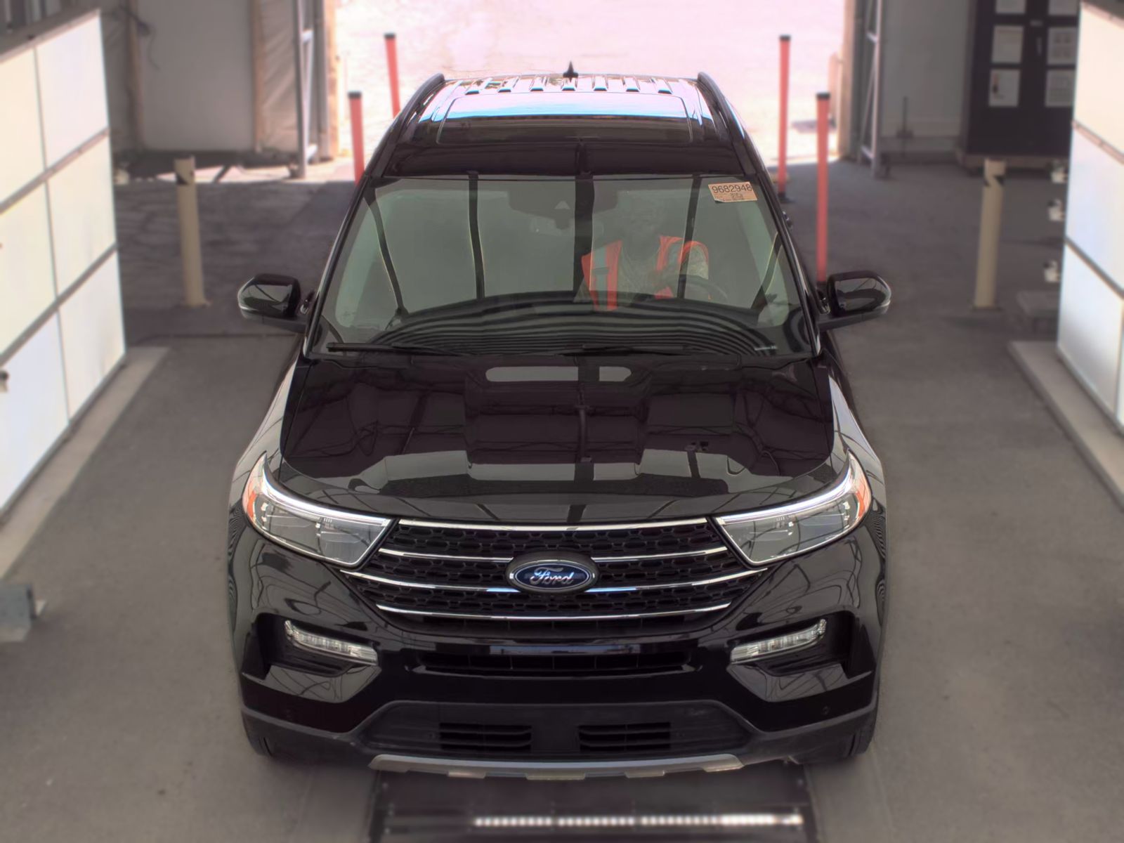 FORD EXPLORER - 3