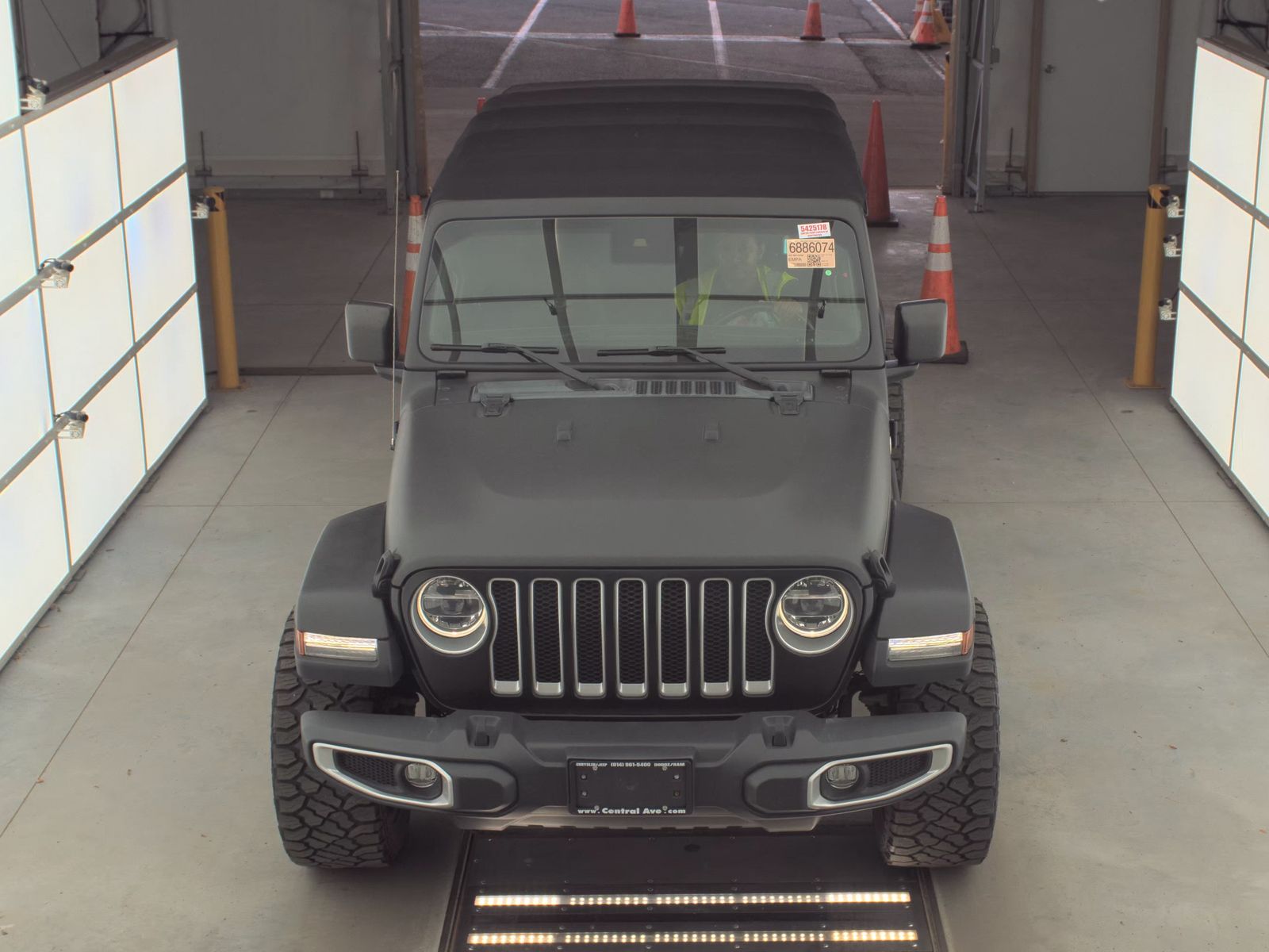 2022 Jeep Wrangler Unlimited Sahara AWD