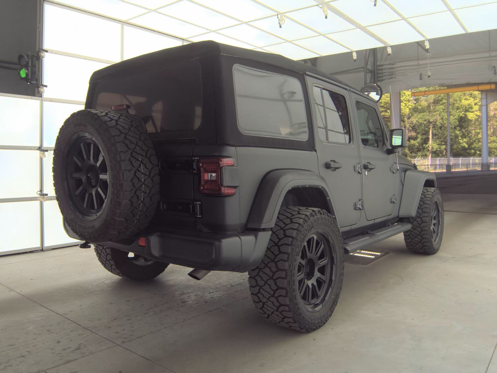 2022 Jeep Wrangler Unlimited Sahara AWD