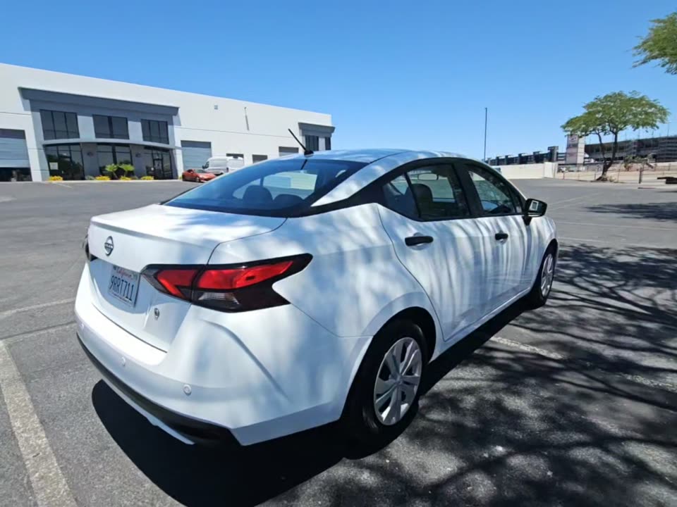 NISSAN VERSA - 5