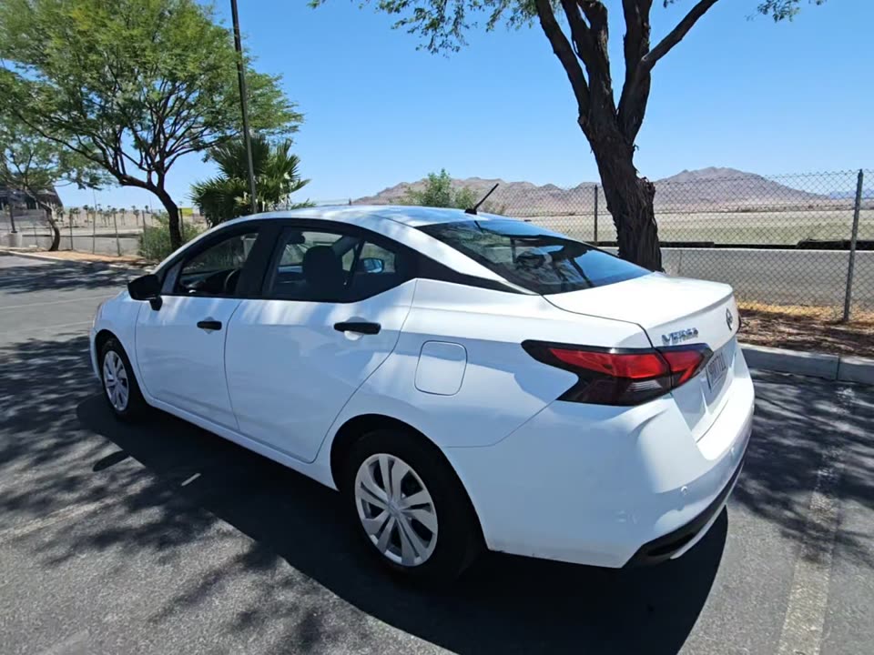 NISSAN VERSA - 7