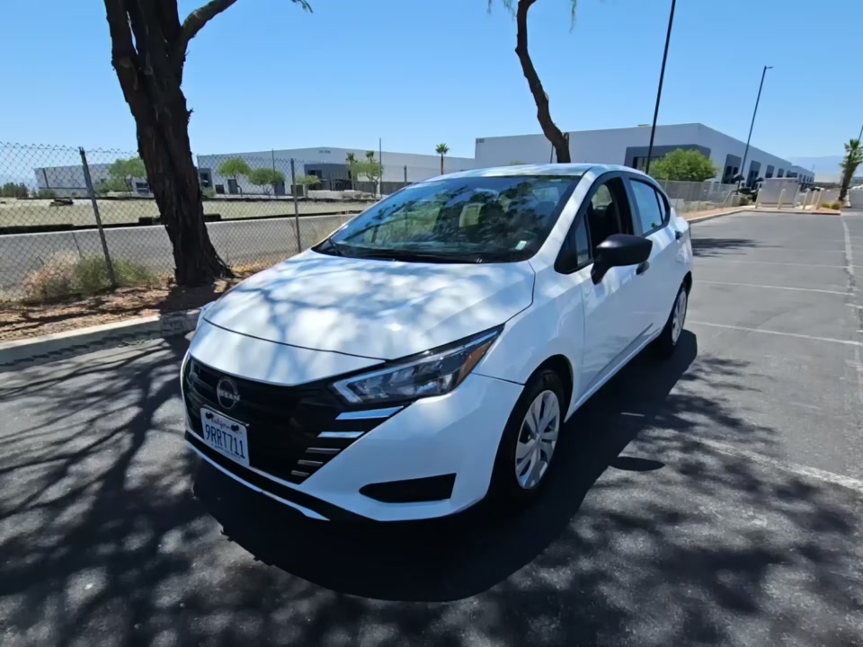 NISSAN VERSA - 1