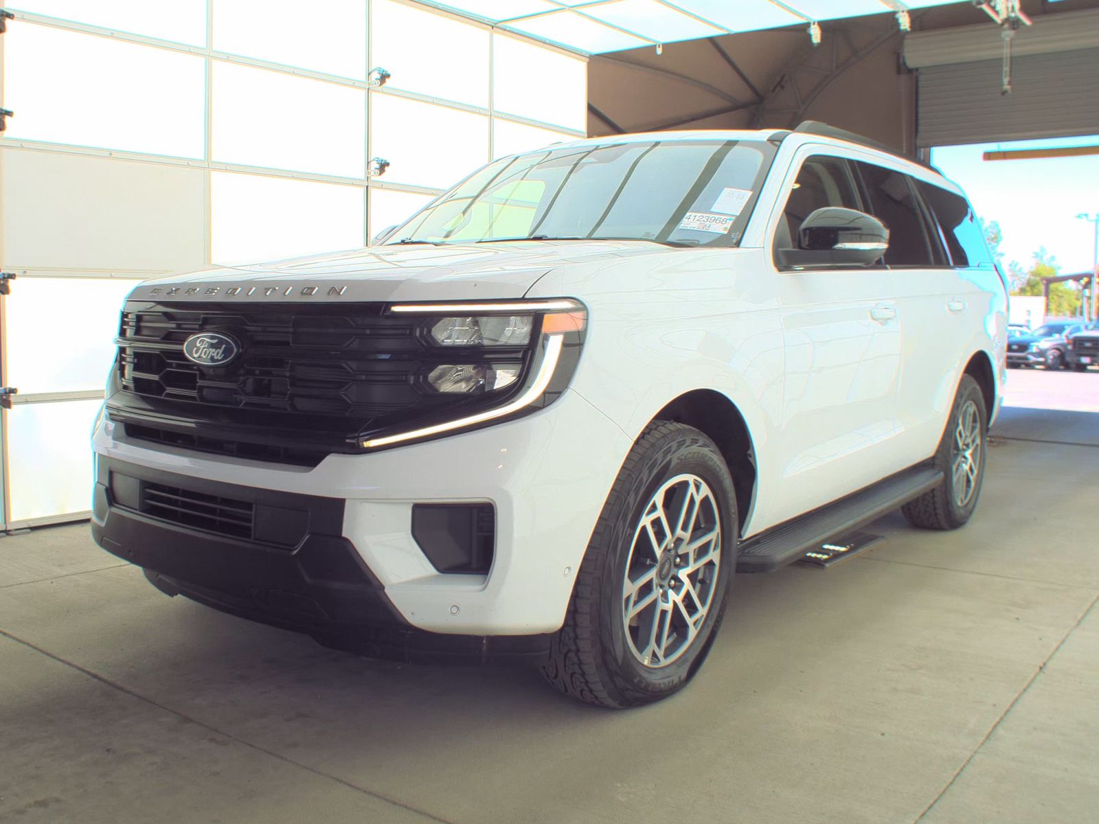 FORD EXPEDITION - 1