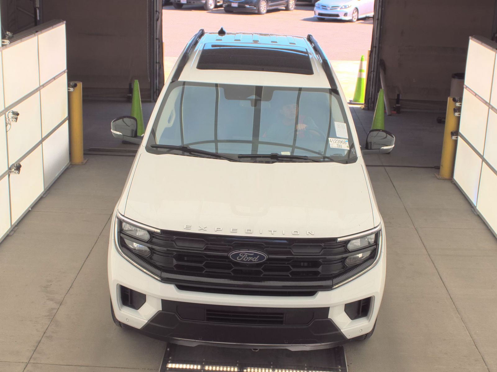 FORD EXPEDITION - 3