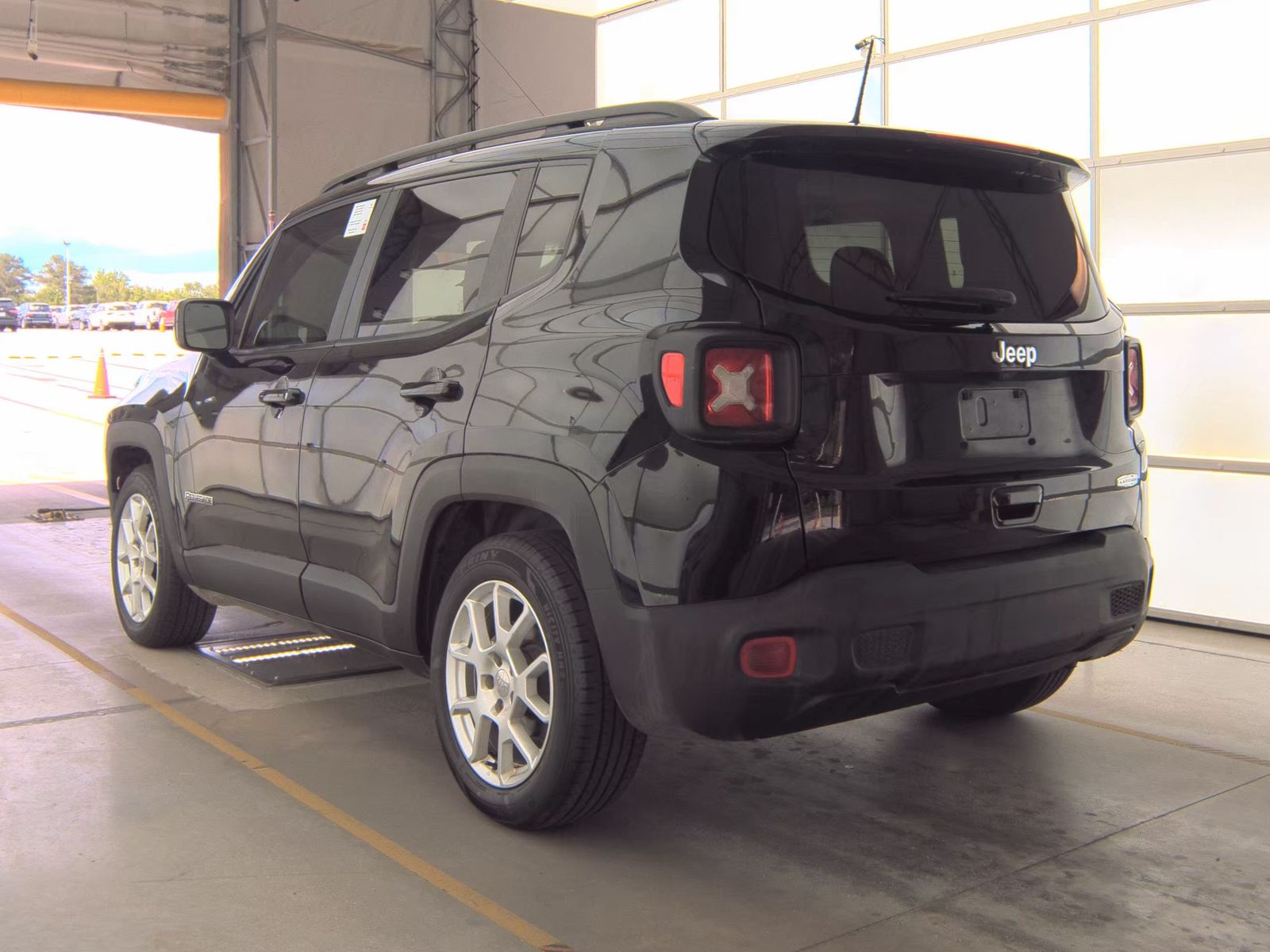 2021 Jeep Renegade Latitude FWD