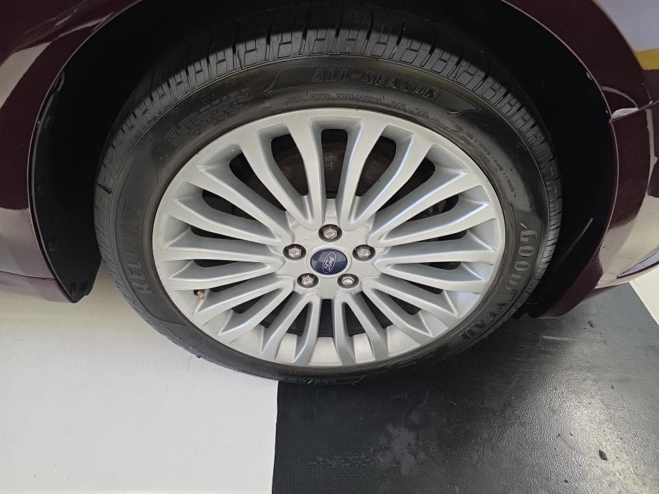 FORD FUSION - 10