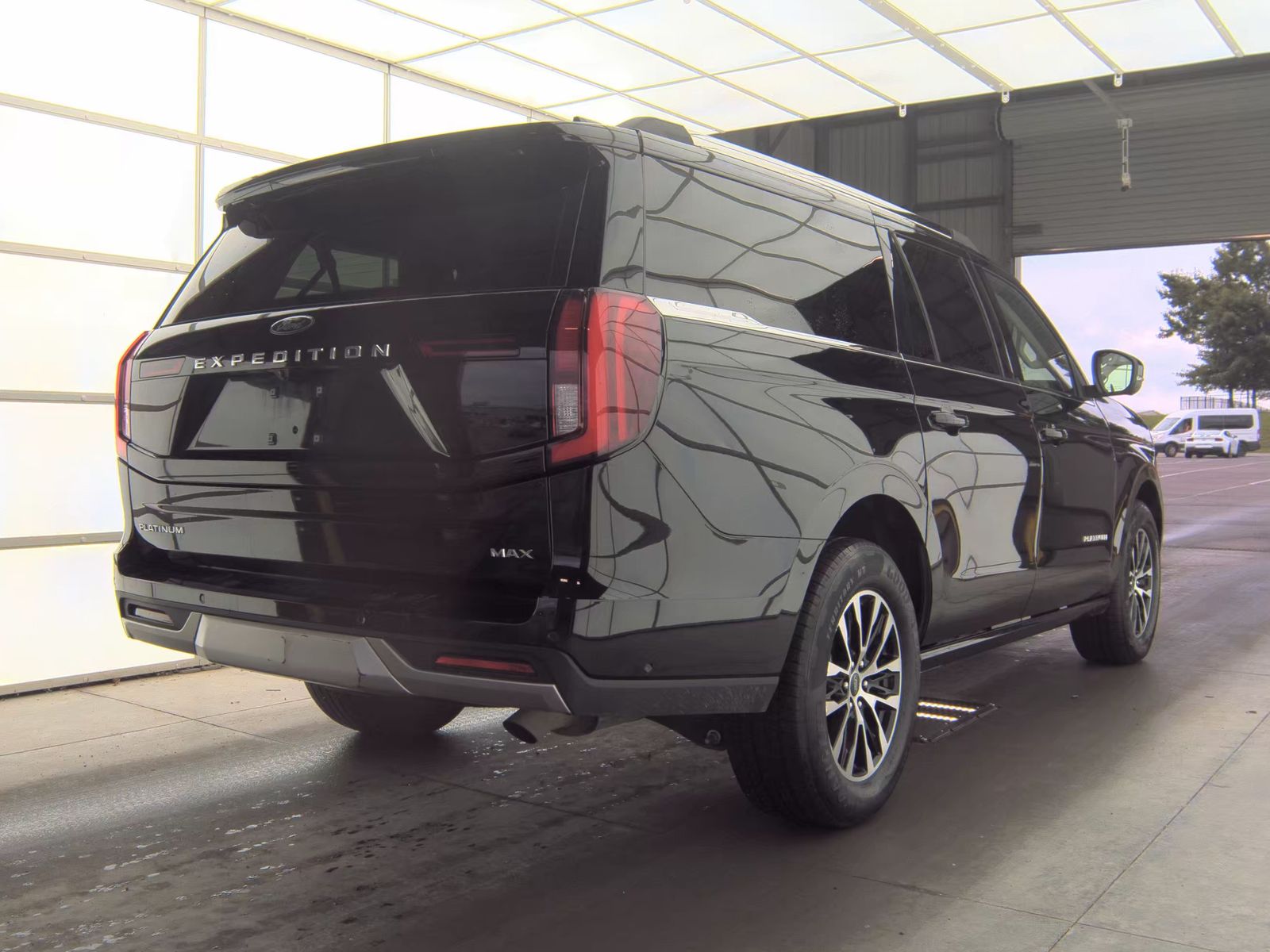 FORD EXPEDITION MAX - 5