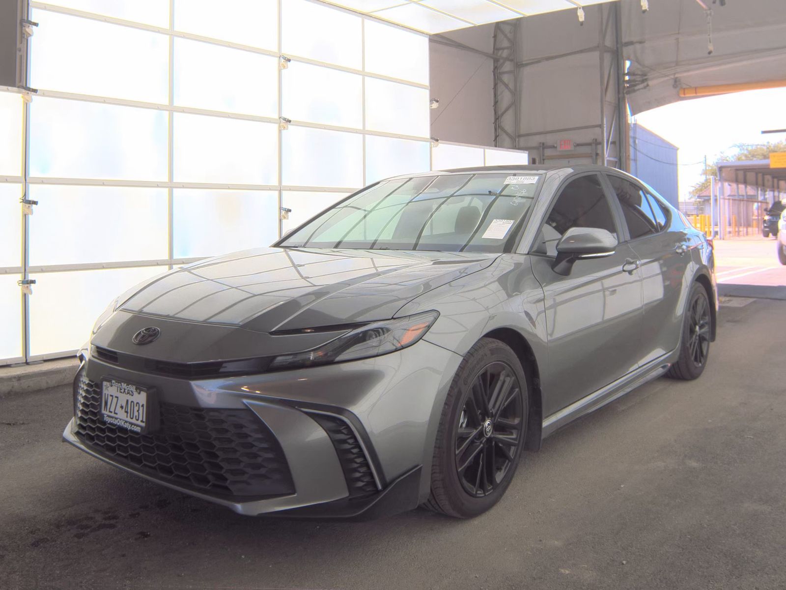 TOYOTA CAMRY - 1